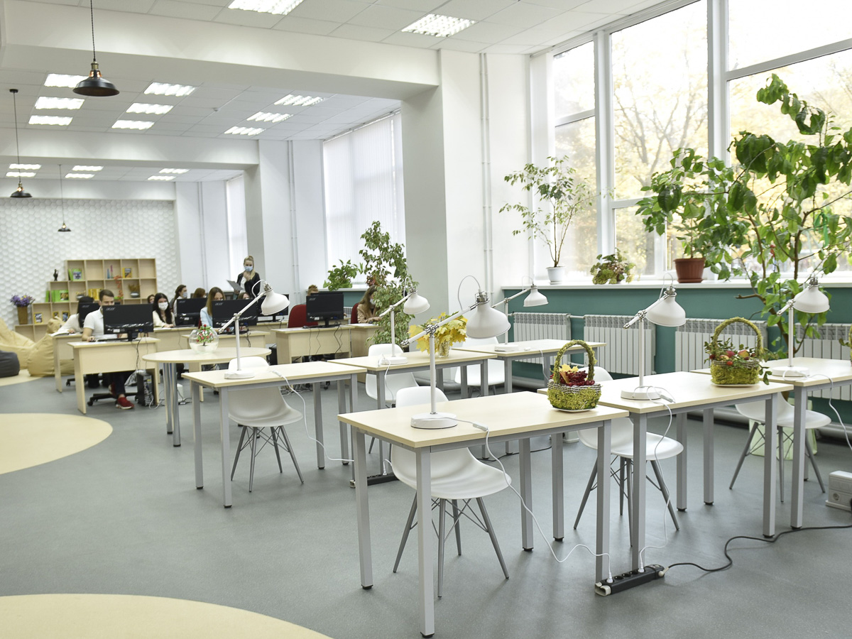 Взял книгу и ушел - устаревший концепт библиотеки. Сейчас создают пространства для долгого общения с литературой