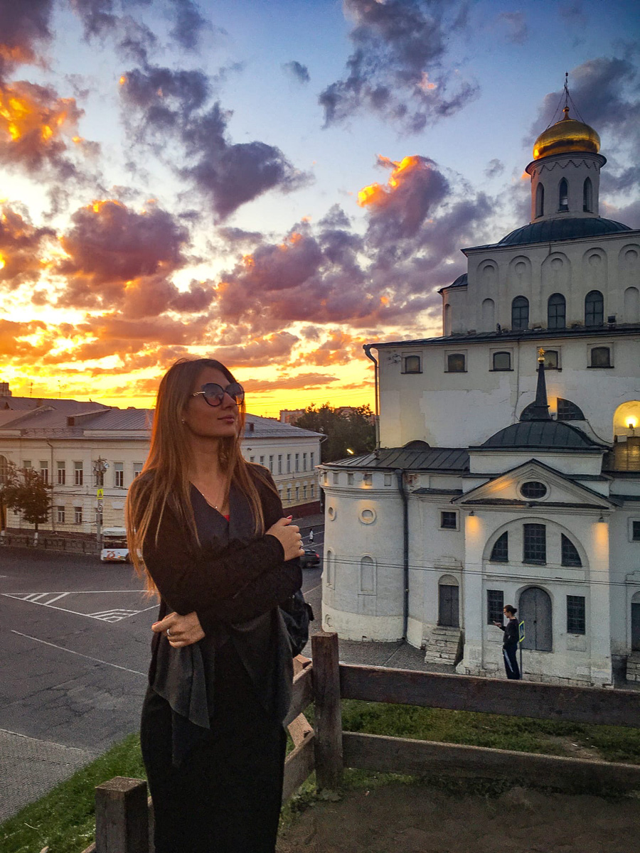 Откровенные фотографии в сети и замужество несовместимы? Разбираемся в вопросе с Instagram-блогером Алиной Балакиной