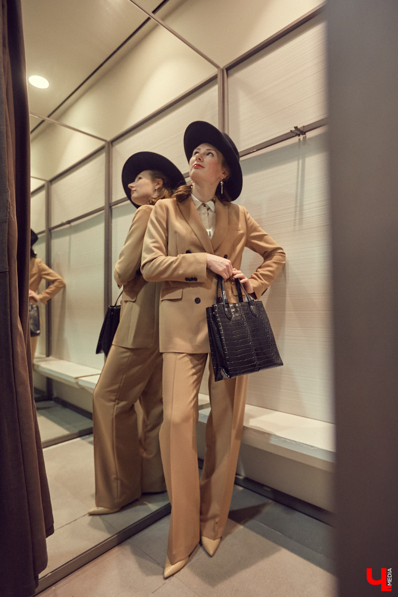 Стилист Ирина Безбородова прошлась по магазинам и нашла 9 трендовых брючных костюмов для сезона осень-зима 2020