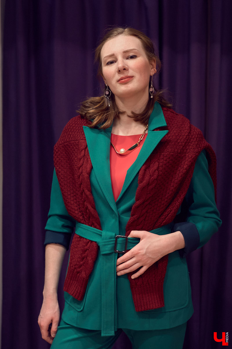 Стилист Ирина Безбородова прошлась по магазинам и нашла 9 трендовых брючных костюмов для сезона осень-зима 2020