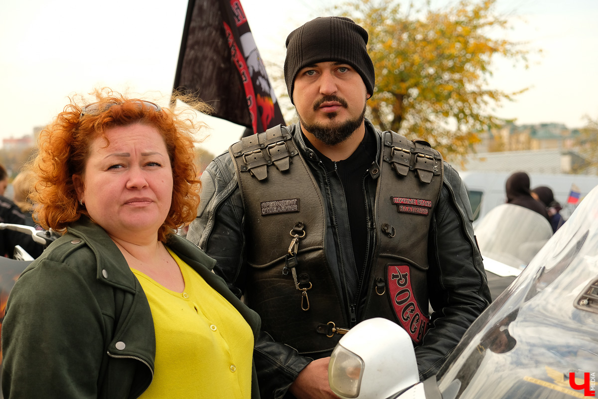 Байкеры со всей страны приехали во Владимир и устроили соревнования. Подробности - в нашем репортаже