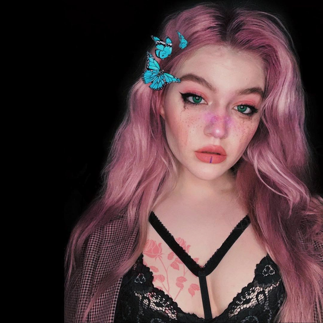 Как школьная любовь к эпатажным стрелкам доросла до Insta-макияжей и почему владимирцы негативно реагируют на мэйкап-тренды