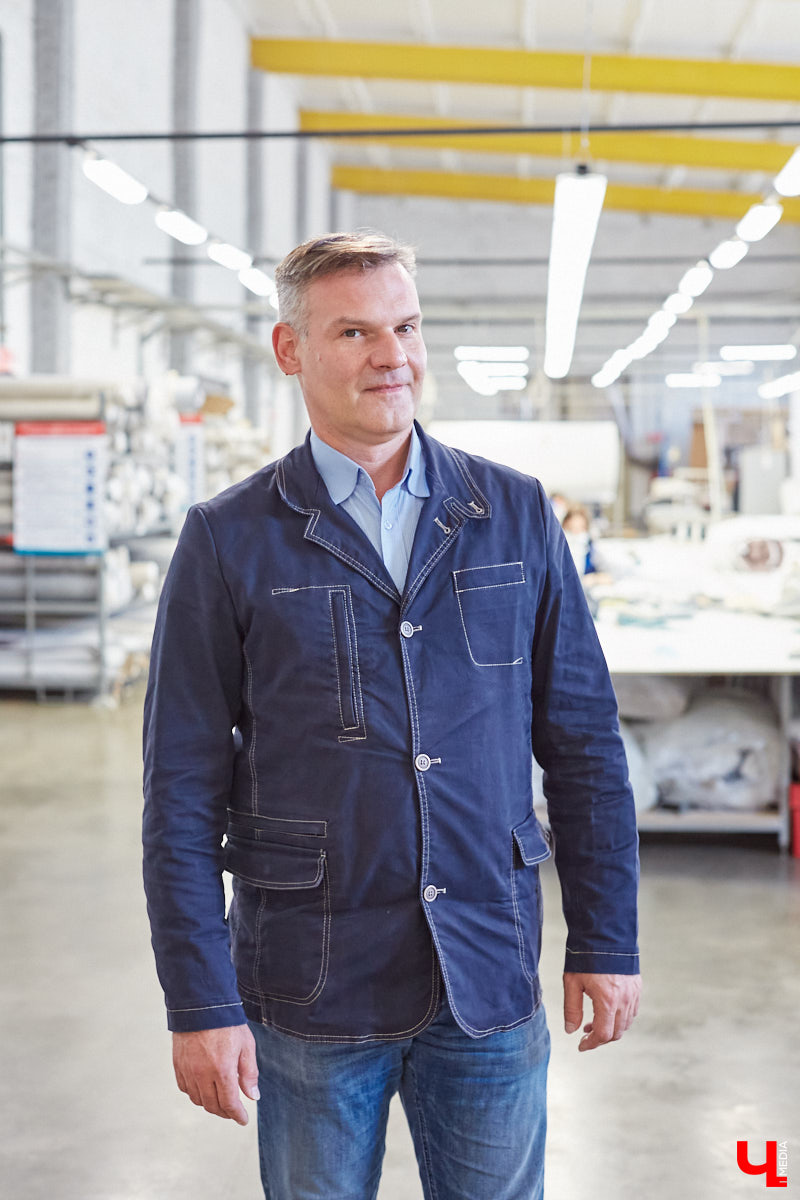 Смотрим, как создаются матрасы на крупнейшей в России фабрике, узнаем все про гаджеты для здорового сна и выясняем, на чем спит Стас Михайлов