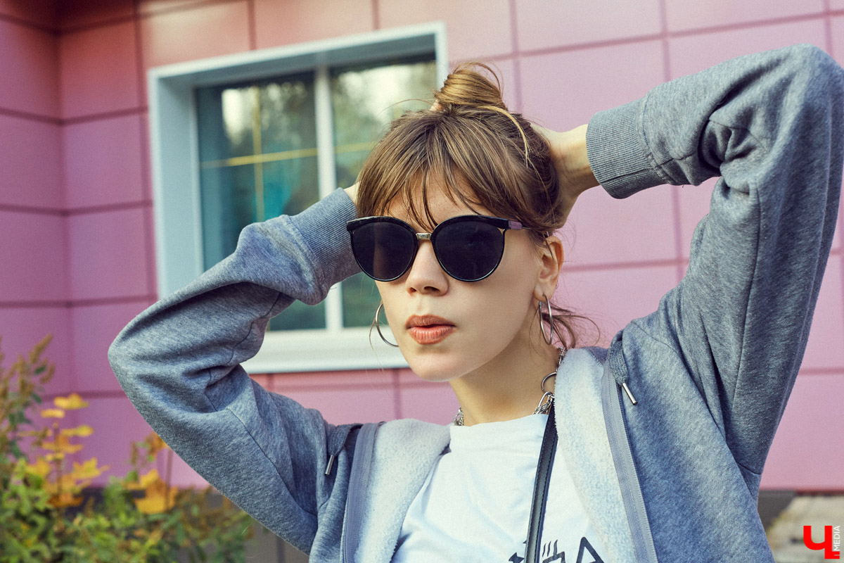 Доброе с каждым днем становится более розовым и утепленным. Какие ассоциации у нас вызывает происходящее с эстетической точки зрения — отразили в арт-провокации, размышляющей на тему урбанистики