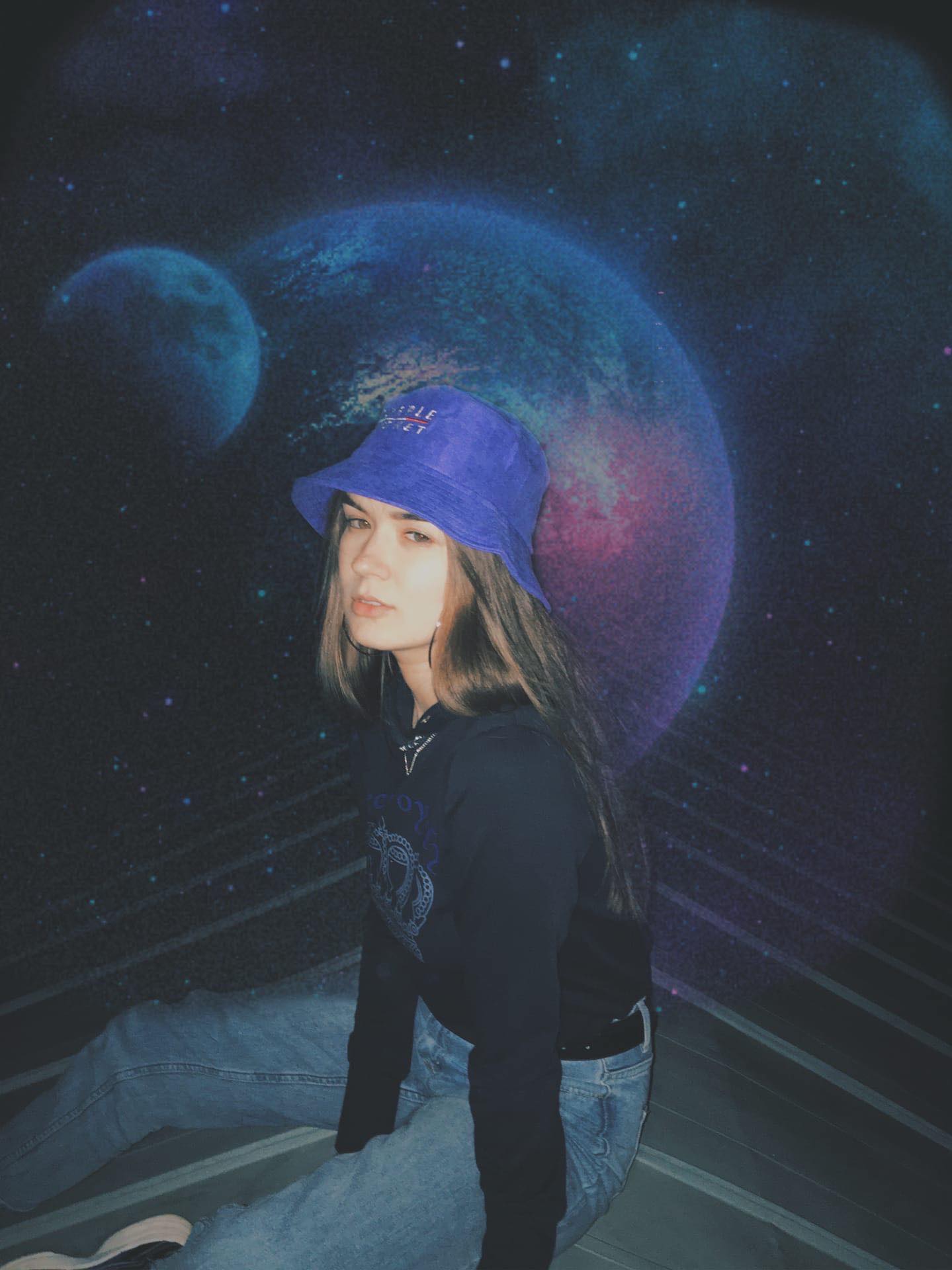 От рандомных фото с фильтрами «Инстаграма» до концептуальных и продуманных профилей. Узнали у горожан, как менялись их странички, за что они любят эту соцсеть и почему выделяют ее среди других площадок