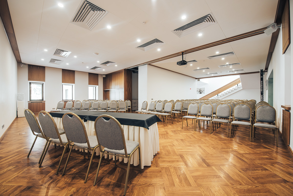 Как изменился туристический комплекс, построенный в стиле советского конструктивизма, после реновации, и почему его выделяет архитектурное сообщество — в нашем материале