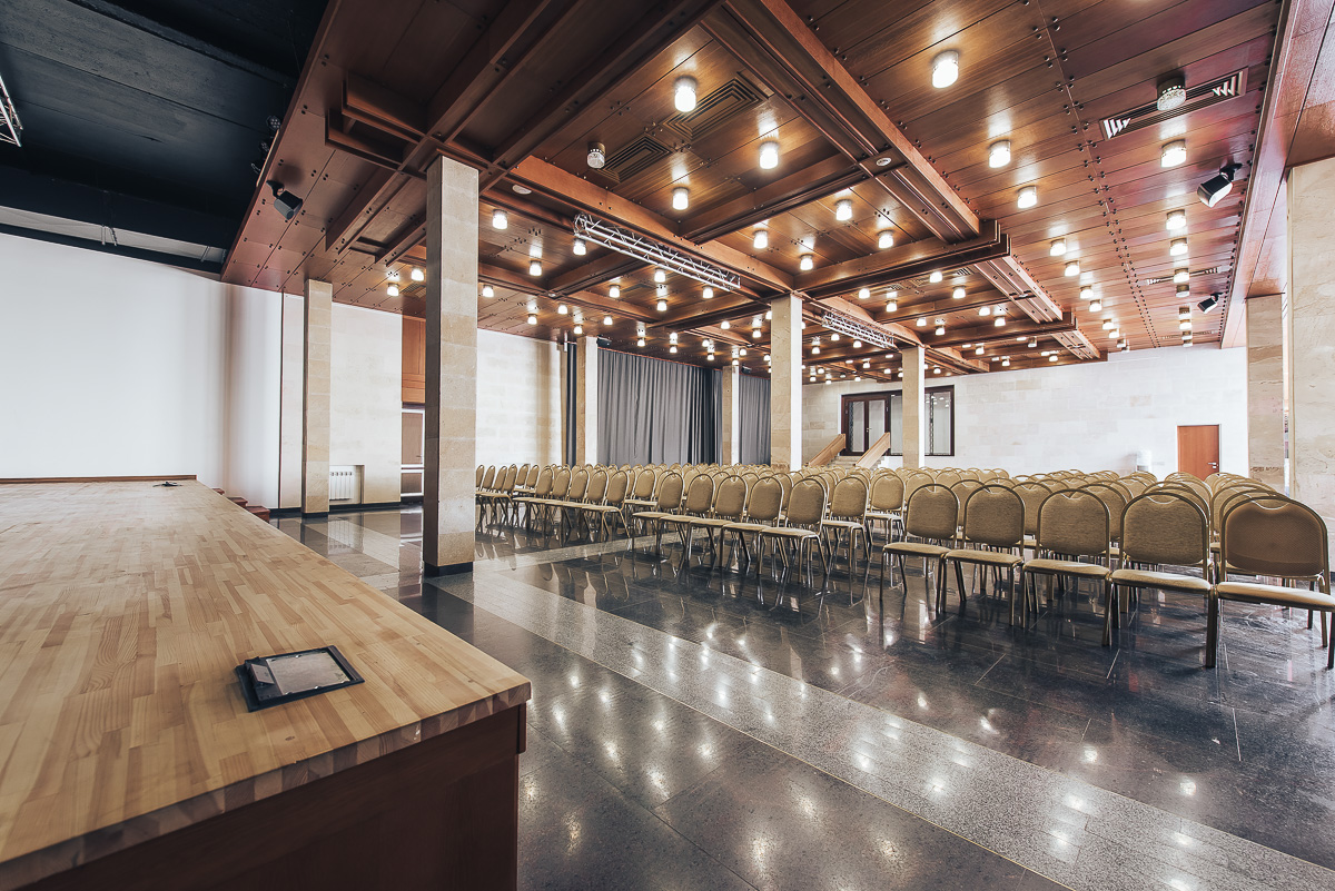 Как изменился туристический комплекс, построенный в стиле советского конструктивизма, после реновации, и почему его выделяет архитектурное сообщество — в нашем материале