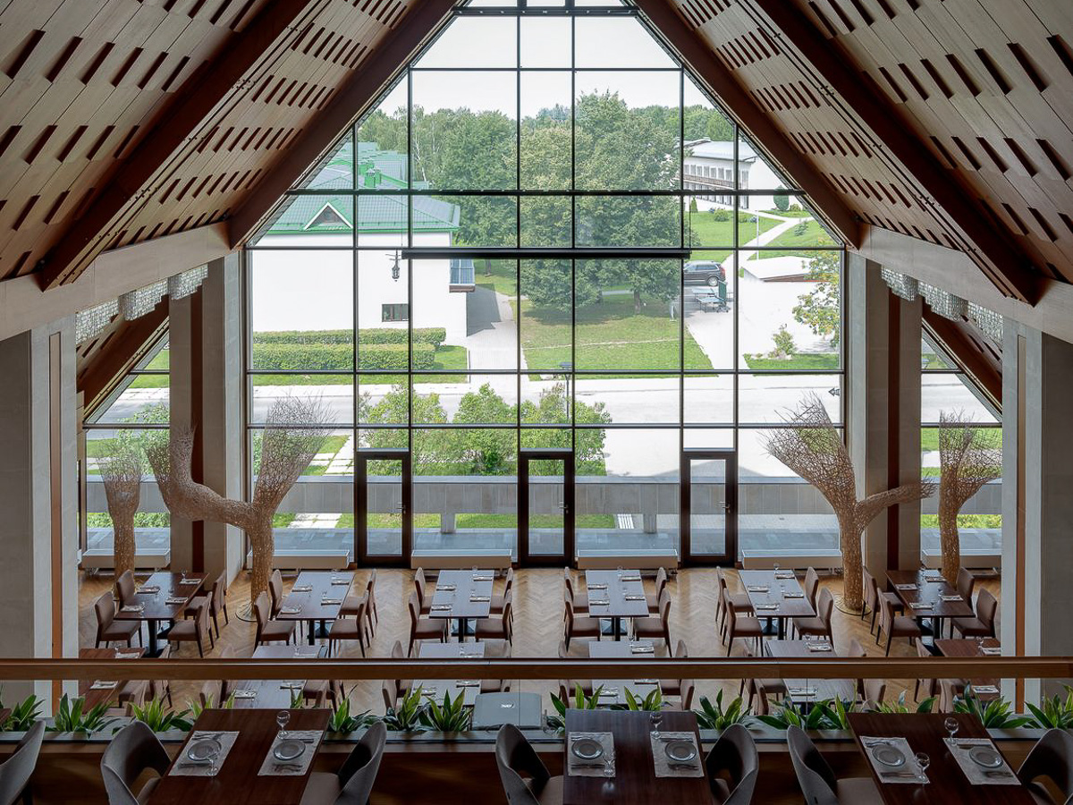 Как изменился туристический комплекс, построенный в стиле советского конструктивизма, после реновации, и почему его выделяет архитектурное сообщество — в нашем материале