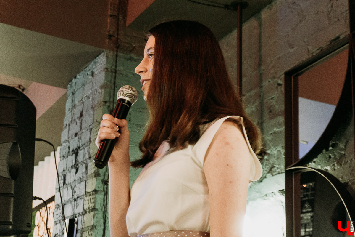 Первый женский open mic во Владимире! Узнаем, о чем шутят женщины