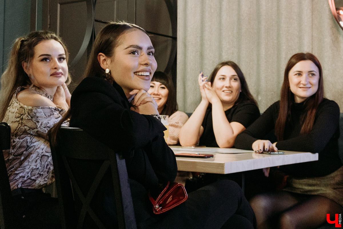 Первый женский open mic во Владимире! Узнаем, о чем шутят женщины