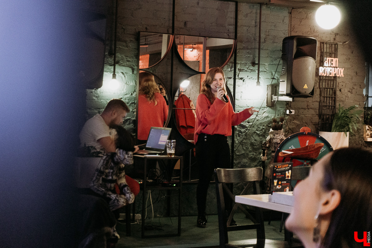 Первый женский open mic во Владимире! Узнаем, о чем шутят женщины