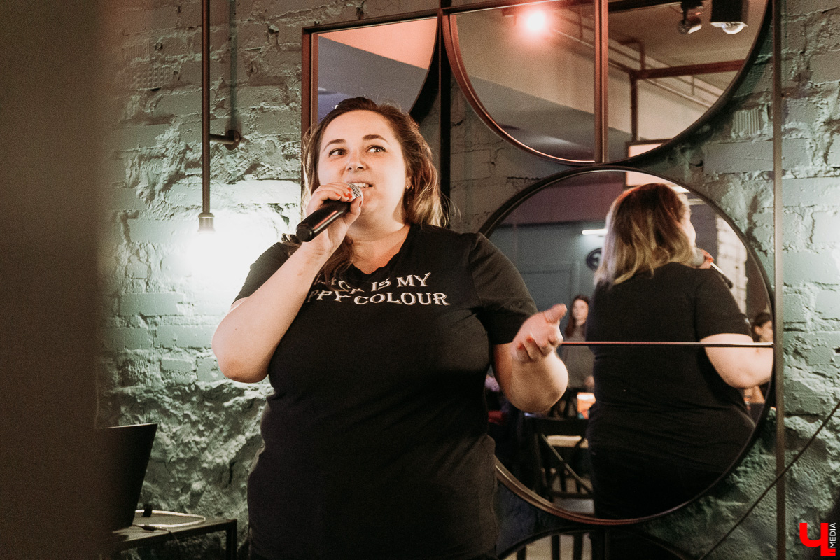 Первый женский open mic во Владимире! Узнаем, о чем шутят женщины