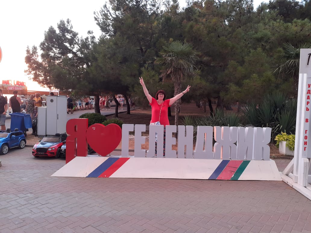 У актрисы из Владимира выдался насыщенный реалити год. Узнаем, каким образом Ольга Ковалева посетила «Золото Геленджика» и получила комплименты от организаторов