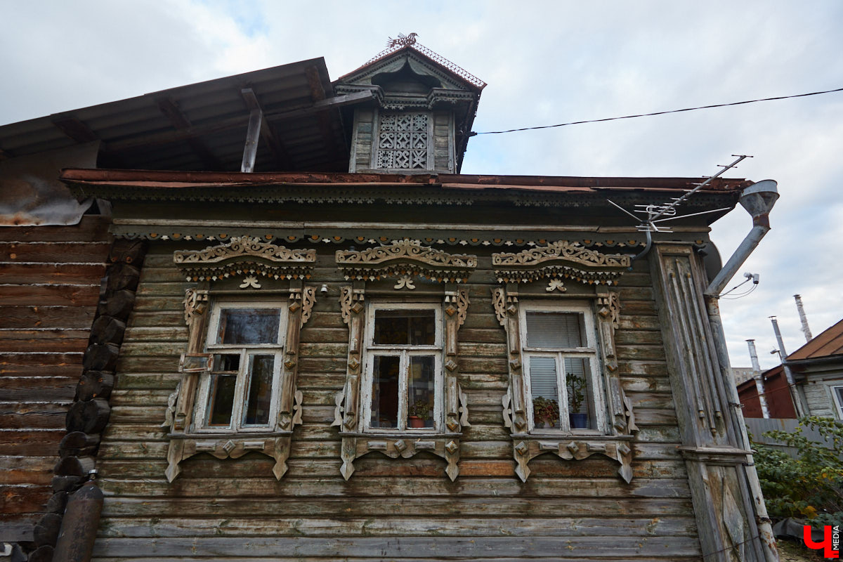 Красное село стало частью Владимира в 50-х годах XX века. Сегодня на память о былом осталась лишь одна улица. Но история места удивительная