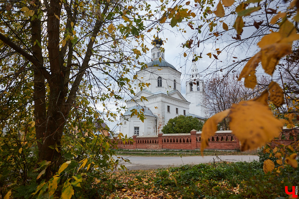 Красное село стало частью Владимира в 50-х годах XX века. Сегодня на память о былом осталась лишь одна улица. Но история места удивительная