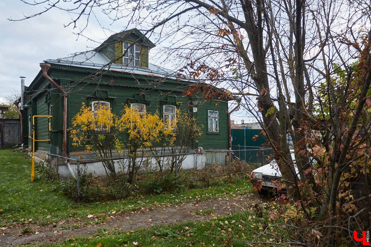 Красное село стало частью Владимира в 50-х годах XX века. Сегодня на память о былом осталась лишь одна улица. Но история места удивительная