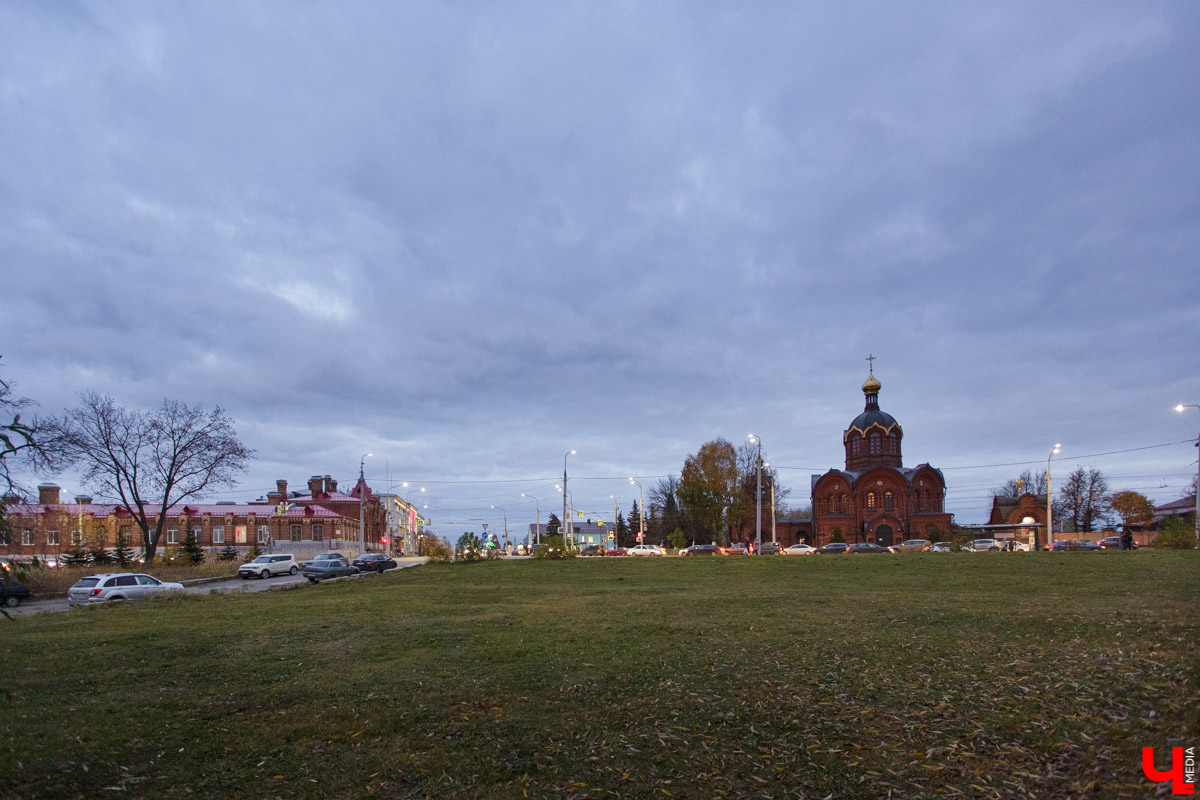 На Студеной горе сносят здание заброшенной спортшколы. Что будет с освободившейся территорией в будущем?
