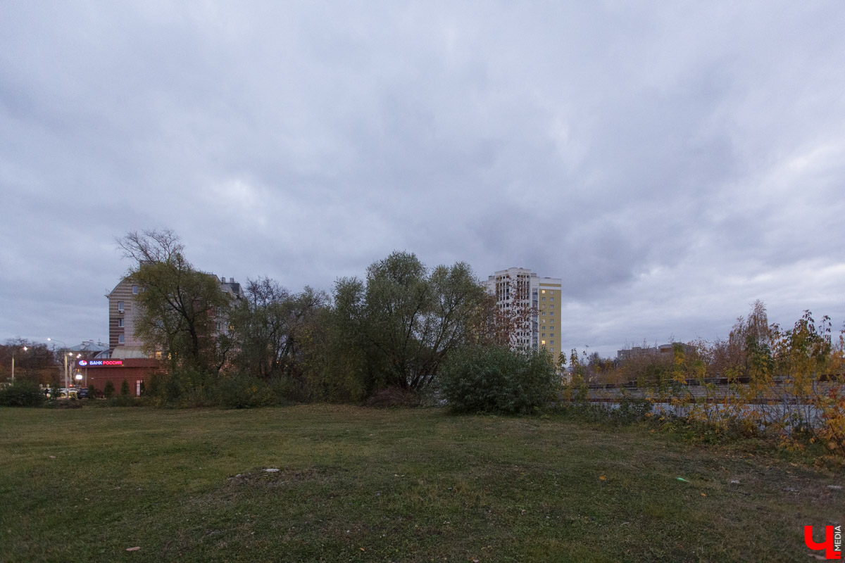 На Студеной горе сносят здание заброшенной спортшколы. Что будет с освободившейся территорией в будущем?