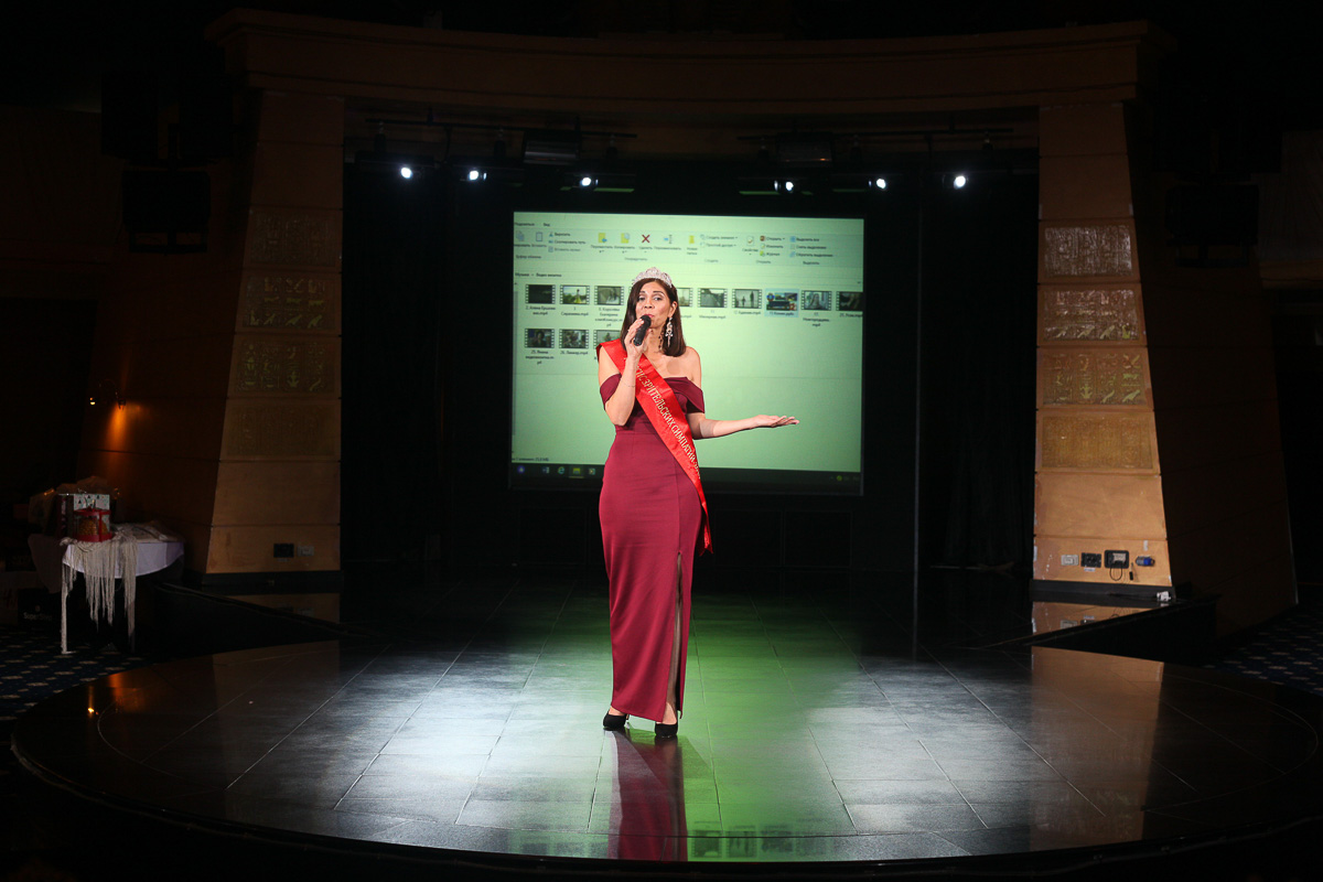 Финалистки проектов «Мисс» и «Миссис Владимирская земля» взяли призы на конкурсе «Хрустальная корона Мира-2020»