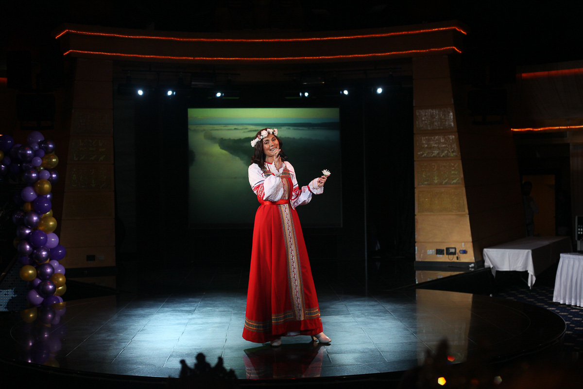 Финалистки проектов «Мисс» и «Миссис Владимирская земля» взяли призы на конкурсе «Хрустальная корона Мира-2020»