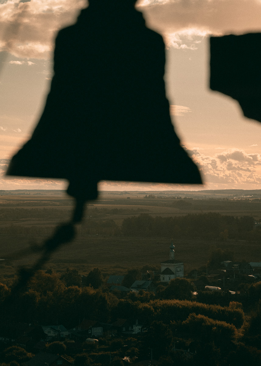 По-русски он не говорит, только по-английски и по-французски. Хотя к чему слова, если под рукой всегда камера? Виктор Балагер поделился с нами своими фотовпечатлениями о Суздале