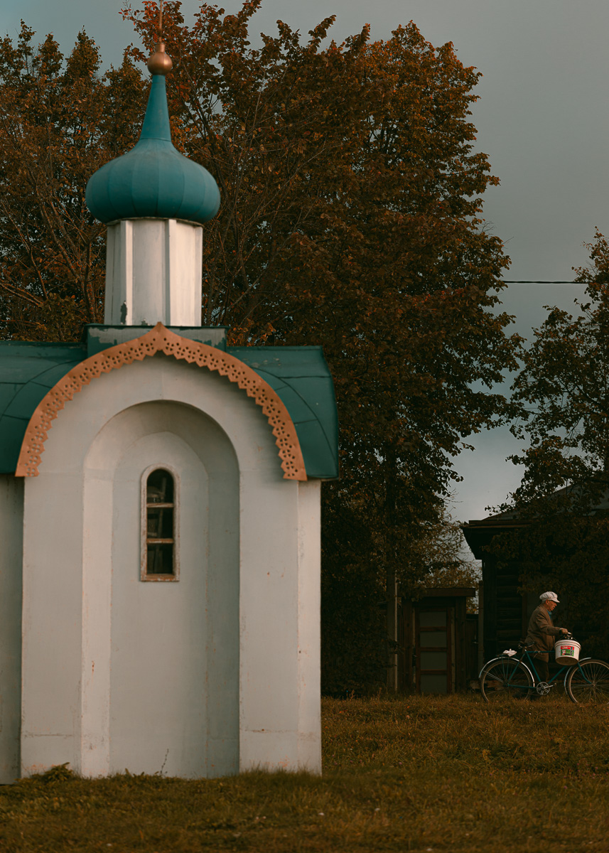 По-русски он не говорит, только по-английски и по-французски. Хотя к чему слова, если под рукой всегда камера? Виктор Балагер поделился с нами своими фотовпечатлениями о Суздале