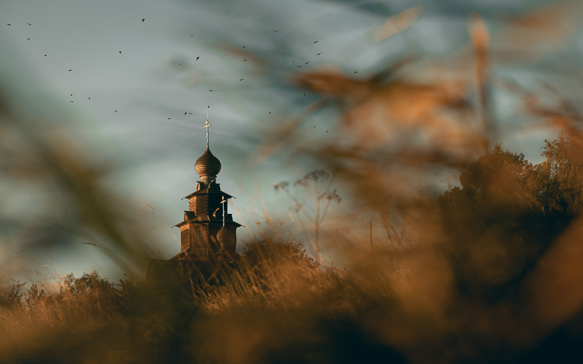 По-русски он не говорит, только по-английски и по-французски. Хотя к чему слова, если под рукой всегда камера? Виктор Балагер поделился с нами своими фотовпечатлениями о Суздале