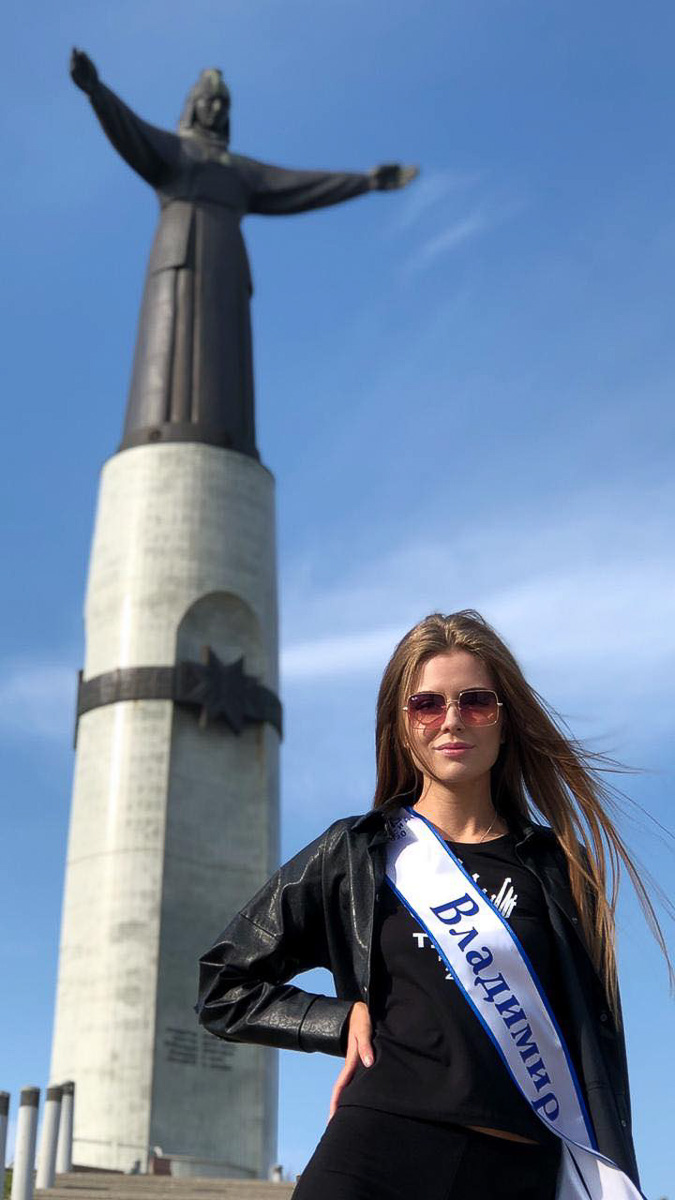 Александра Дашкевич отправилась на конкурс красоты в Чебоксары, где представила 33-й регион