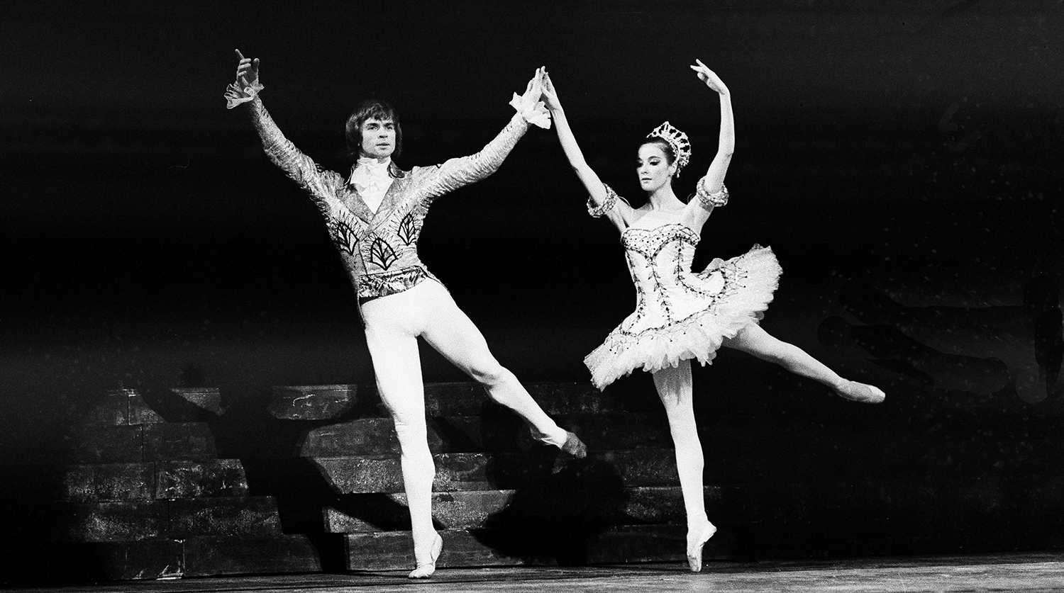 Во Владимире открылась выставка «Пыль чужих дорог», посвященная эмиграции. Мы выбрали несколько историй, связанных с женщинами, которые смогли прославиться за границей