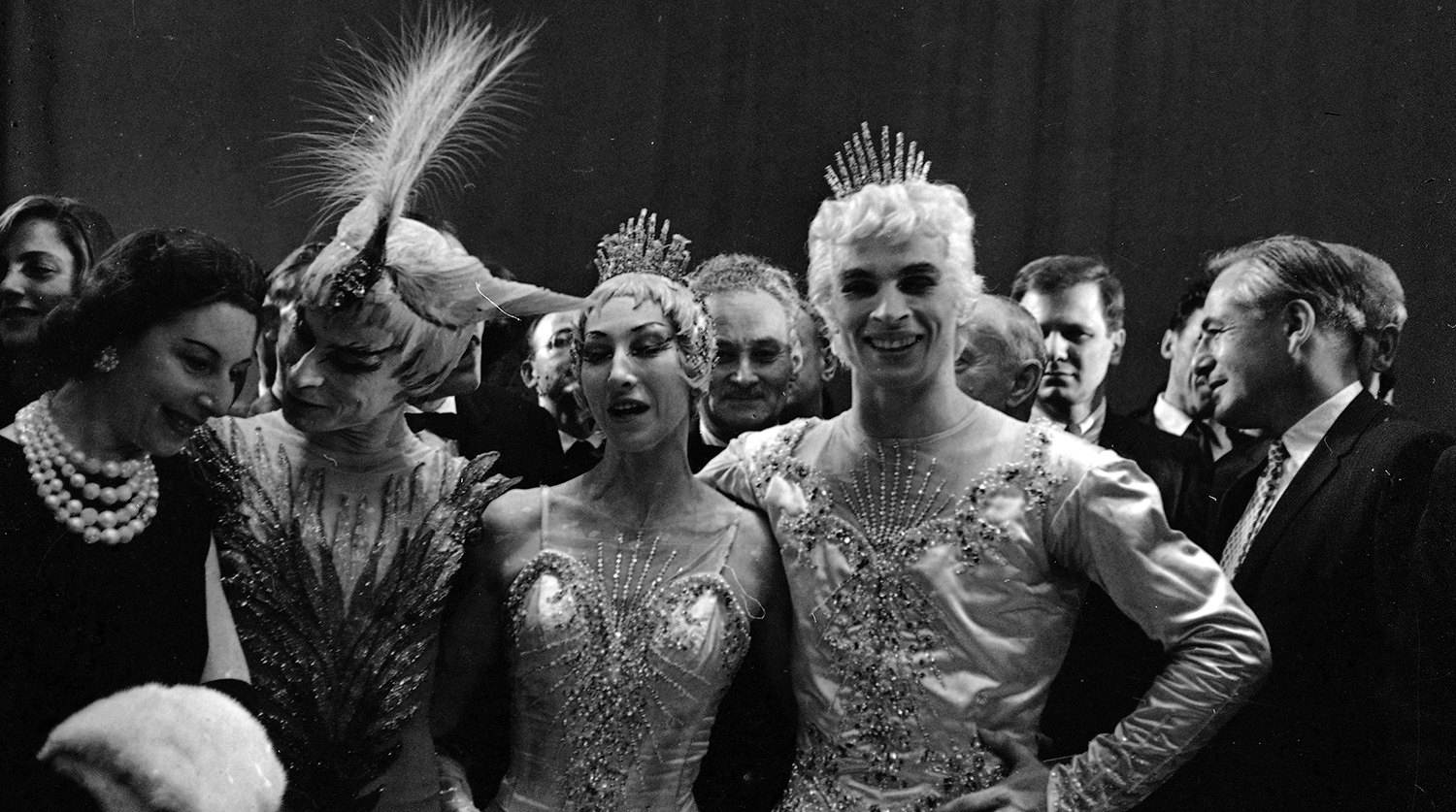 Во Владимире открылась выставка «Пыль чужих дорог», посвященная эмиграции. Мы выбрали несколько историй, связанных с женщинами, которые смогли прославиться за границей