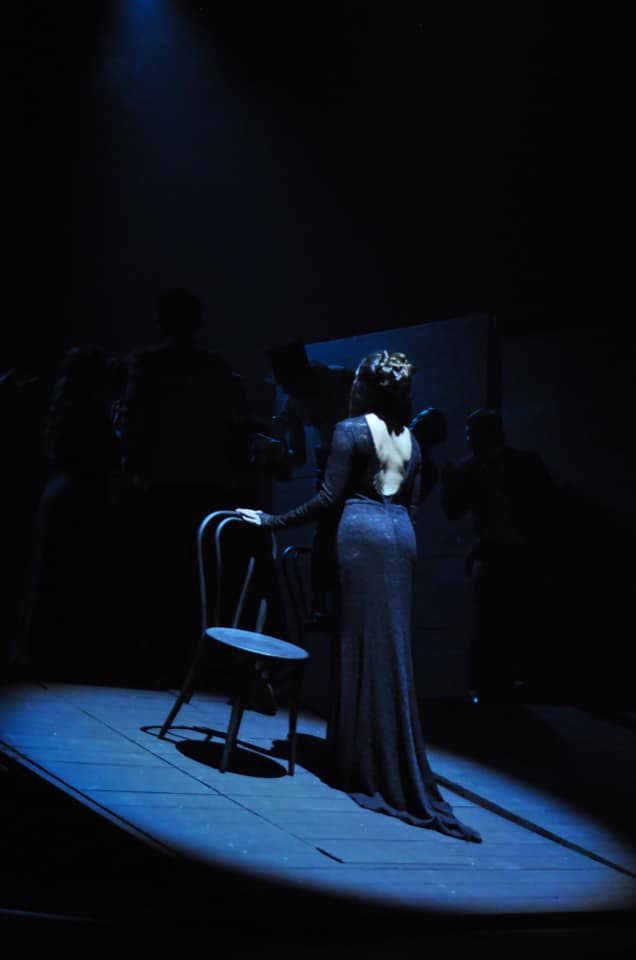 Как держится драмтеатр после случившегося летом, когда труппа сможет вернуться на родную сцену и хватит ли 400 млн на восстановление здания - узнали у режиссера Владимира Кузнецова