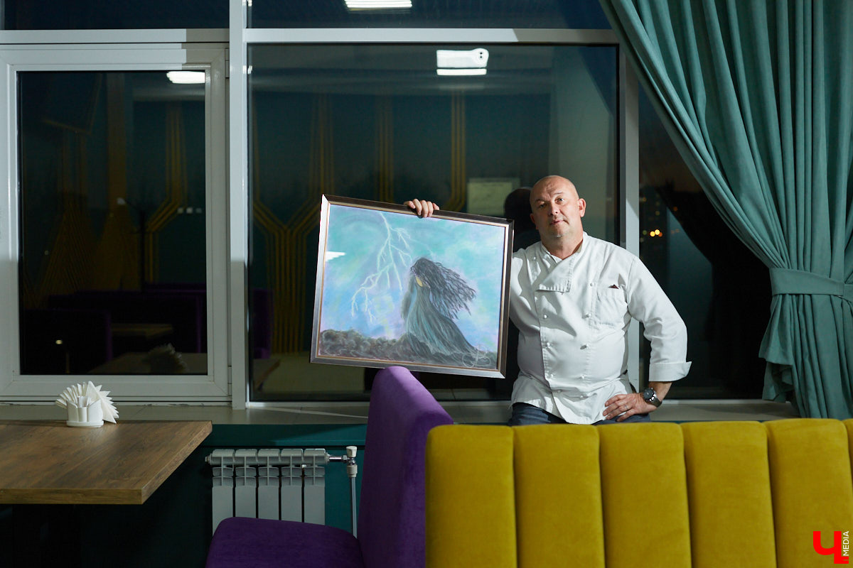 Хобби владимирского шеф-повара Сергея Лапочкина - творить картины в собственном необычном стиле emotion. В чем философия образов и концептуальность сюжетов, автор рассказал «Ключ-Медиа»