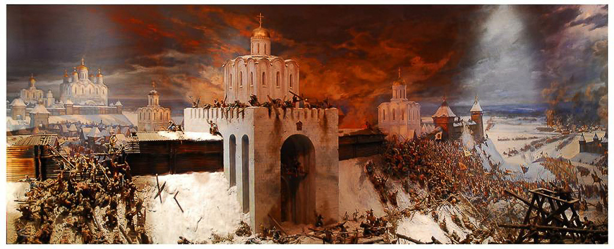 Прогулялись по улицам в центре Владимира. Большие и Малые Ременники помнят еще нашествие Батыя, поэтому есть что о них рассказать