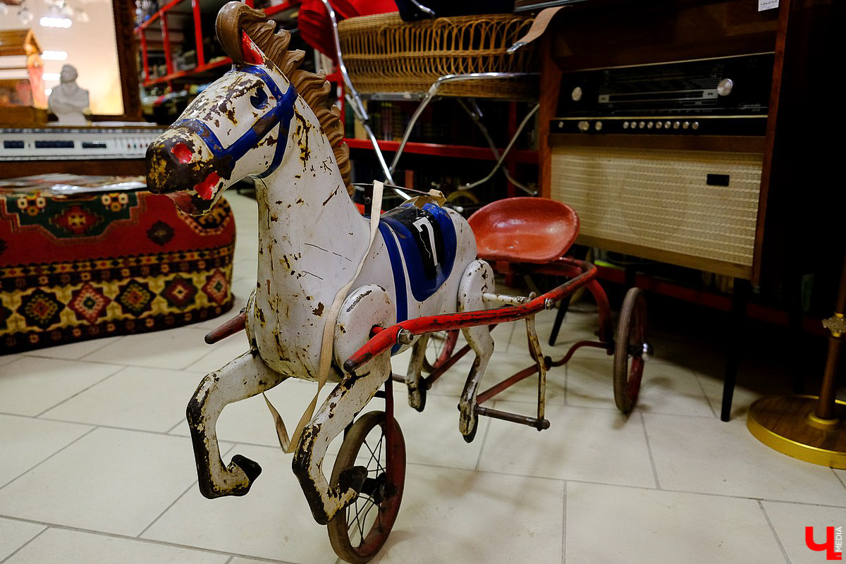 Во Владимире открылся комиссионный магазин «Советский Союз». Он стал настоящим музеем советской истории