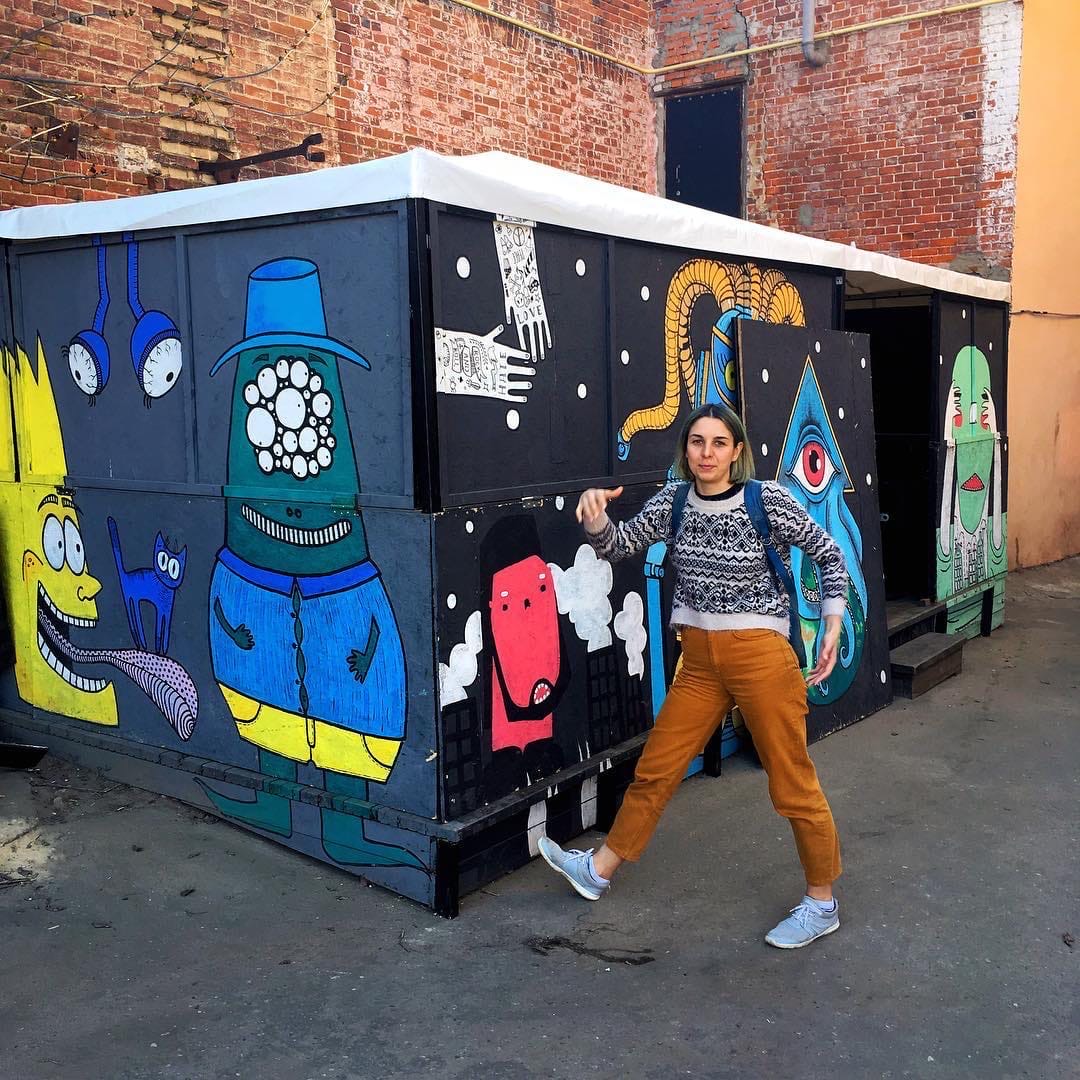 Талантливый человек талантлив во всем — это про Валентину Ивакину, которая, отработала 15 лет в журналистике, а потом с головой ушла в скульптуру, стрит-арт и живопись