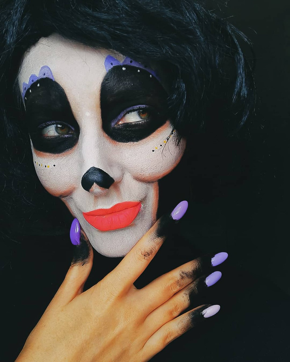 Владимирцы вовсю готовятся к Хэллоуину, и если вы тоже собираетесь на пати или съемку, но до сих пор не знаете, на какой образ стоит сделать ставку, уверены, после этого материала вопрос отпадет сам собой