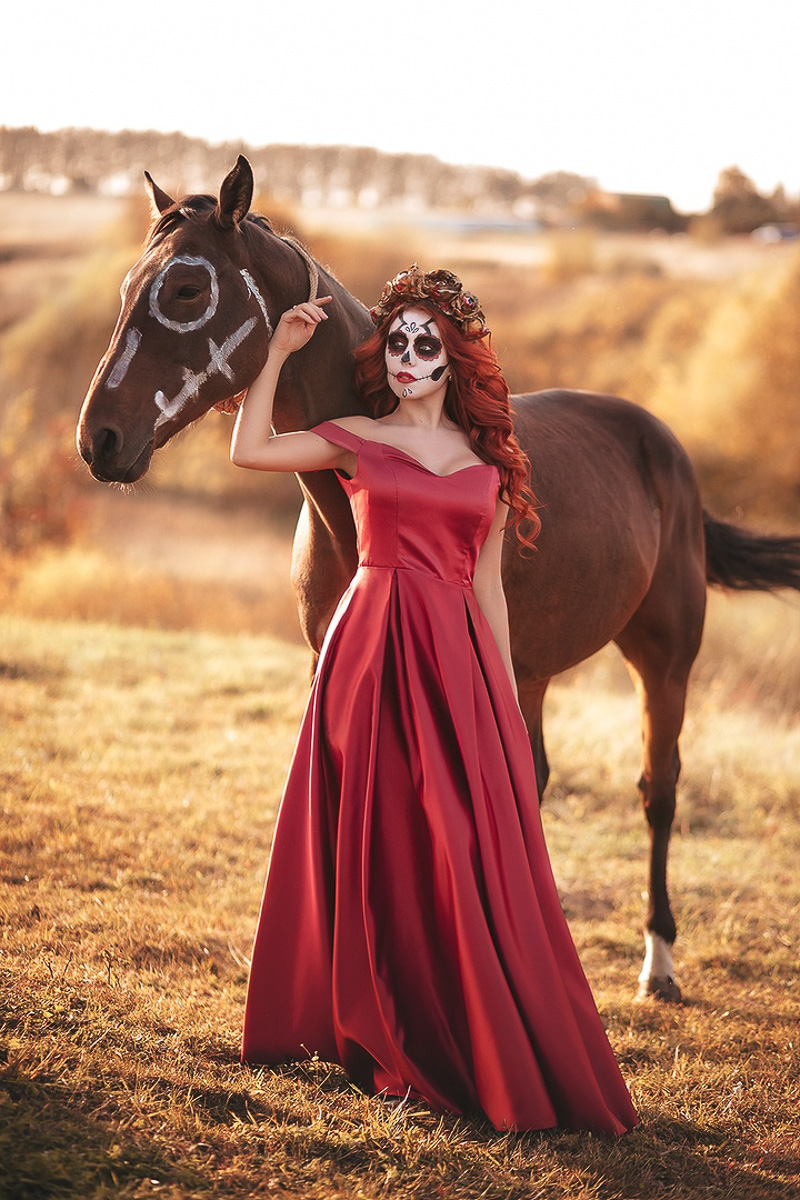 Владимирцы вовсю готовятся к Хэллоуину, и если вы тоже собираетесь на пати или съемку, но до сих пор не знаете, на какой образ стоит сделать ставку, уверены, после этого материала вопрос отпадет сам собой