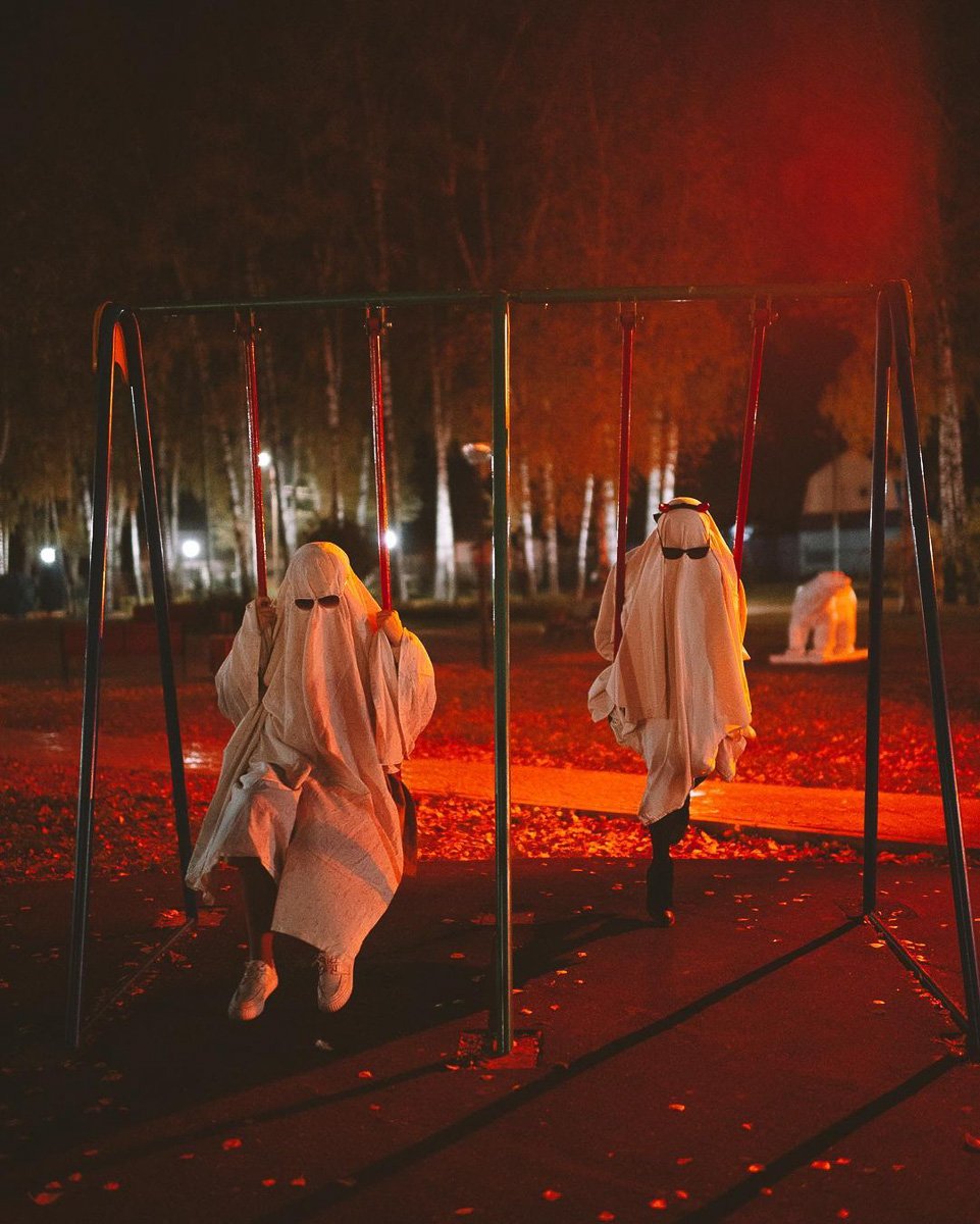 Владимирцы вовсю готовятся к Хэллоуину, и если вы тоже собираетесь на пати или съемку, но до сих пор не знаете, на какой образ стоит сделать ставку, уверены, после этого материала вопрос отпадет сам собой