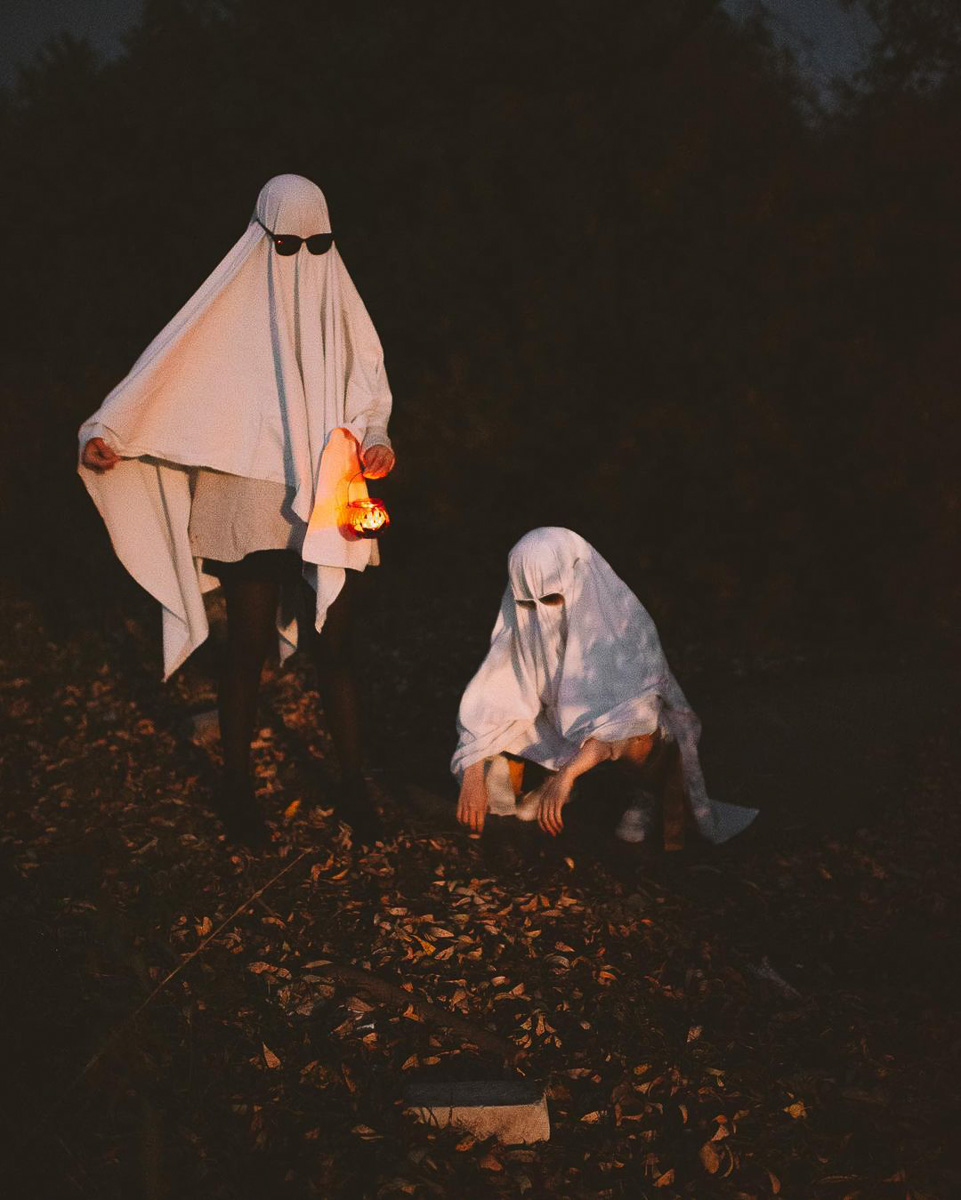 Владимирцы вовсю готовятся к Хэллоуину, и если вы тоже собираетесь на пати или съемку, но до сих пор не знаете, на какой образ стоит сделать ставку, уверены, после этого материала вопрос отпадет сам собой