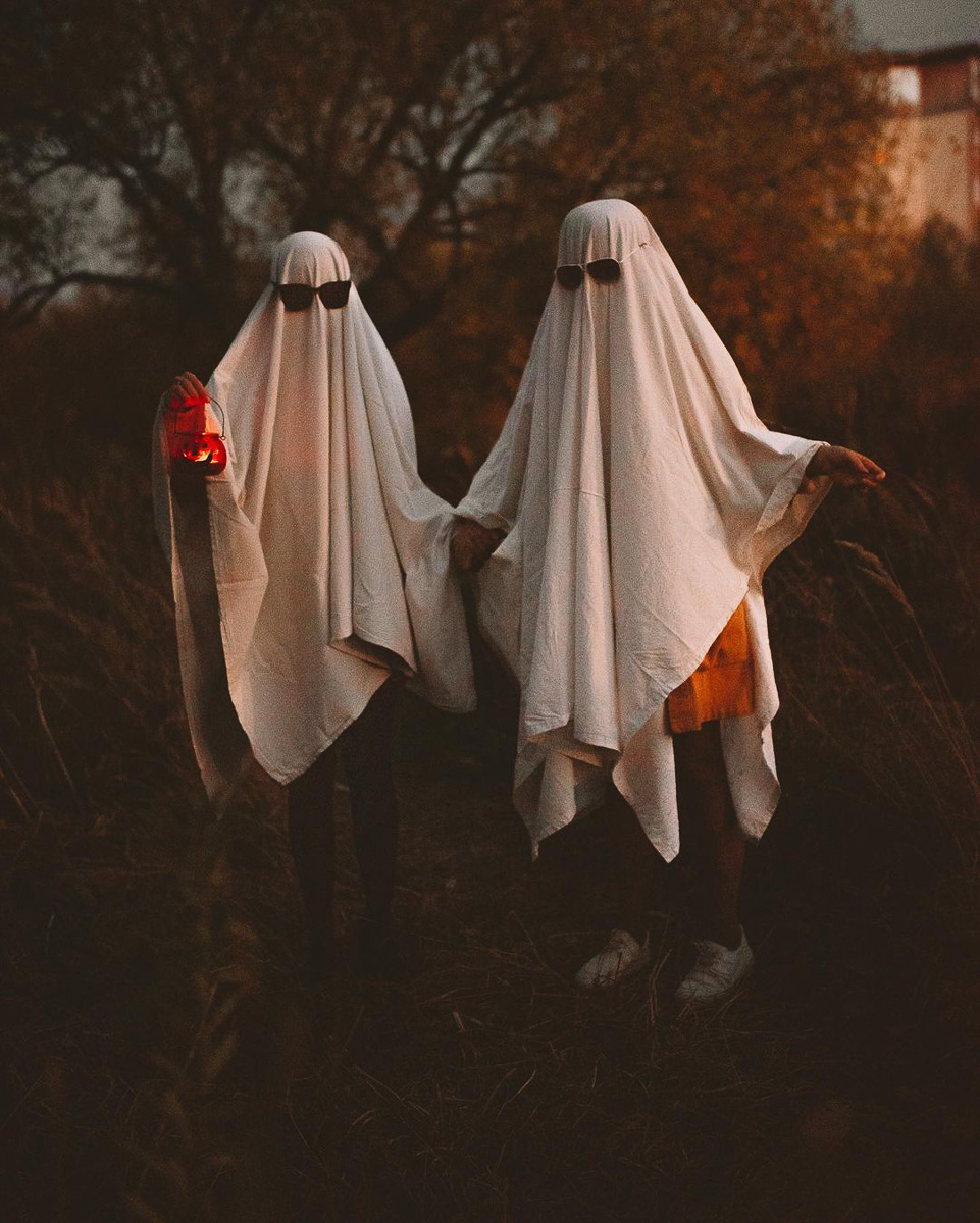 Владимирцы вовсю готовятся к Хэллоуину, и если вы тоже собираетесь на пати или съемку, но до сих пор не знаете, на какой образ стоит сделать ставку, уверены, после этого материала вопрос отпадет сам собой