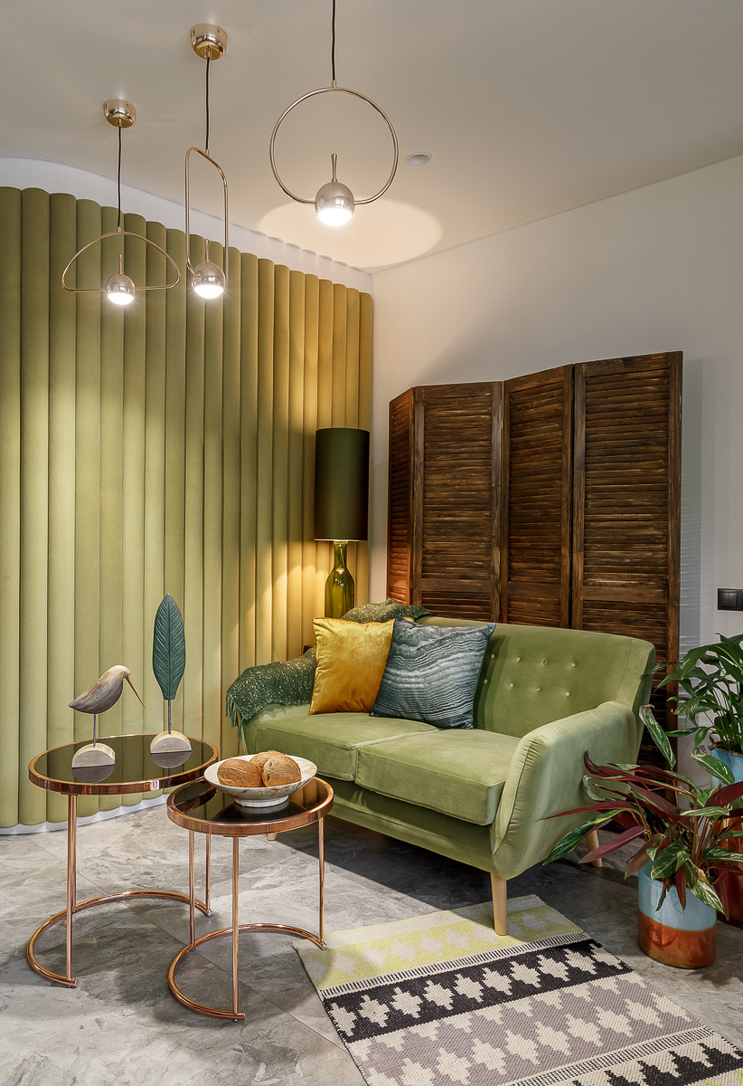 В нашем городе есть местечко, которое 100% лечит от осенней хандры. Речь идет об офисе туристического агентства. Заходишь туда, окунаешься в интерьерную экзотику и уже мысленно собираешь чемоданы на отдых