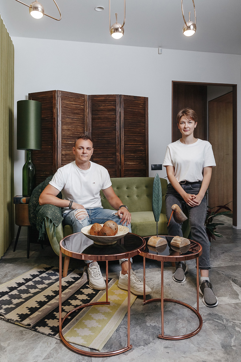 В нашем городе есть местечко, которое 100% лечит от осенней хандры. Речь идет об офисе туристического агентства. Заходишь туда, окунаешься в интерьерную экзотику и уже мысленно собираешь чемоданы на отдых