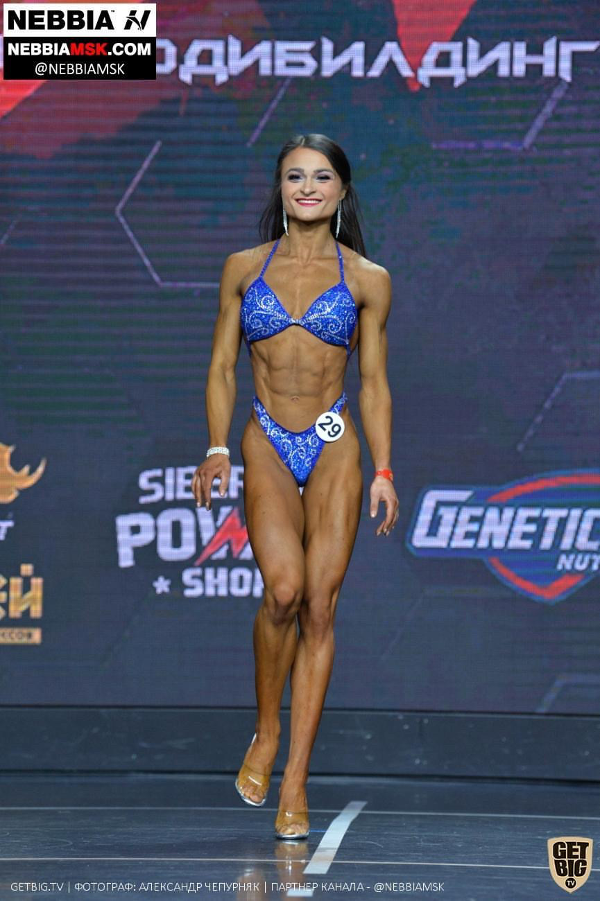 Владимирская спортсменка Надежда Афанасьева привезла с Чемпионата России по бодибилдингу две медали — золотую и бронзовую!