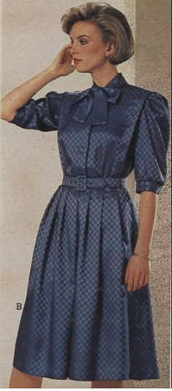 Новые европейские коллекции сезона 2020-2021 наполнены знакомыми образами советской эпохи. Какими, «Ключ-Медиа» разбирался с экспертом моды — владимирским стилистом Александрой Креар