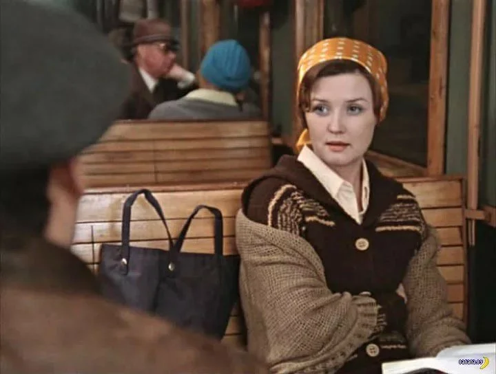 Новые европейские коллекции сезона 2020-2021 наполнены знакомыми образами советской эпохи. Какими, «Ключ-Медиа» разбирался с экспертом моды — владимирским стилистом Александрой Креар