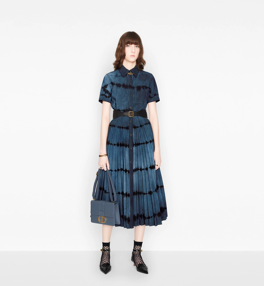 Новые европейские коллекции сезона 2020-2021 наполнены знакомыми образами советской эпохи. Какими, «Ключ-Медиа» разбирался с экспертом моды — владимирским стилистом Александрой Креар