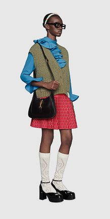 Новые европейские коллекции сезона 2020-2021 наполнены знакомыми образами советской эпохи. Какими, «Ключ-Медиа» разбирался с экспертом моды — владимирским стилистом Александрой Креар