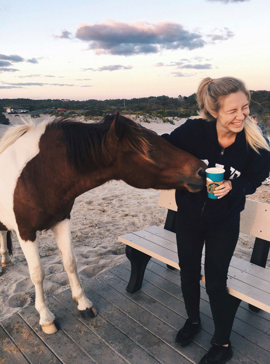 Бывшая студентка владимирского факультета иностранных языков спонтанно купила билеты и улетела в Нью-Йорк, где живет уже около трех лет. Расспрашиваем девушку, насколько реально приехать в чужую страну без денег и найти работу по душе