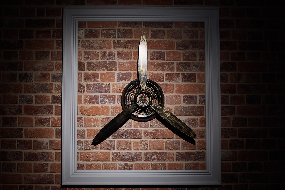 Илья Кленовский - дизайнер-любитель. Он поделился с нами очередным интересным интерьерным решением