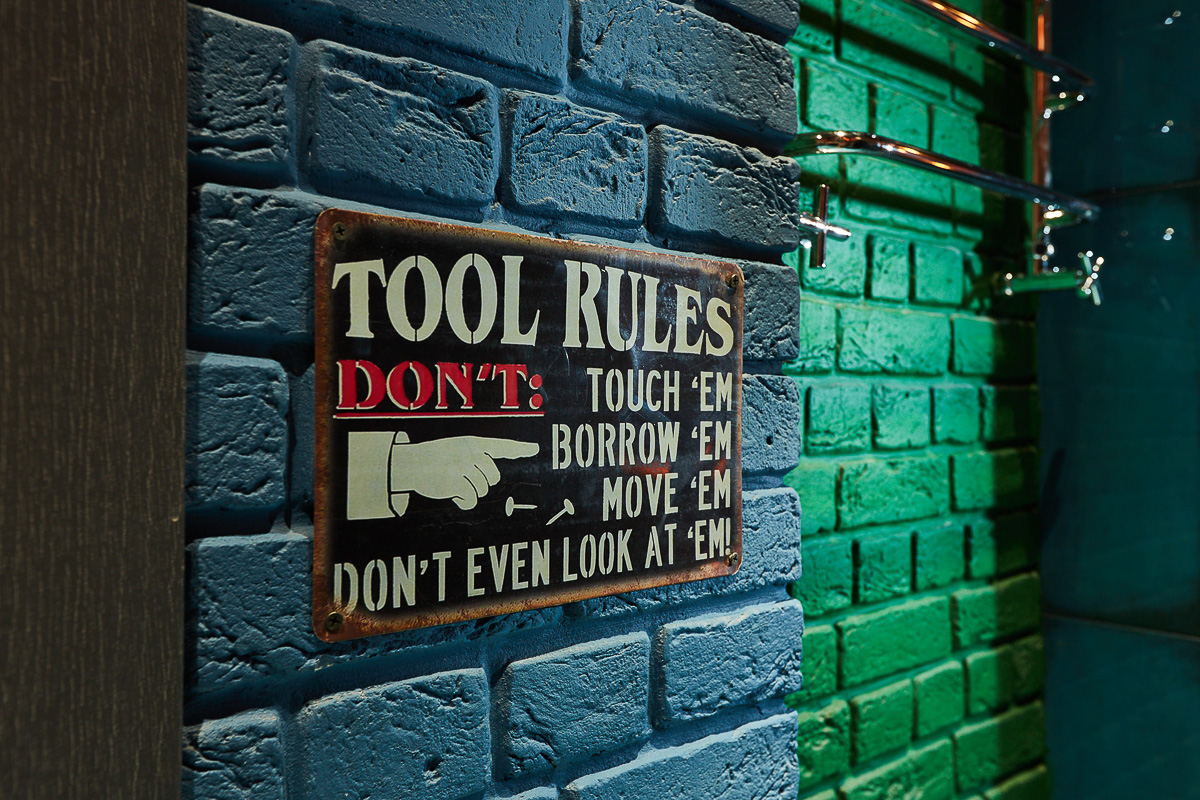 Илья Кленовский - дизайнер-любитель. Он поделился с нами очередным интересным интерьерным решением